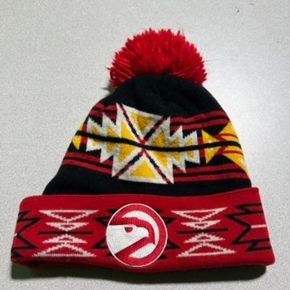 Mitchell & Ness Atlanta Hawks Beanie Red Black Yellow Geometric Pom Hat KN50Z - Picture 4 of 9
